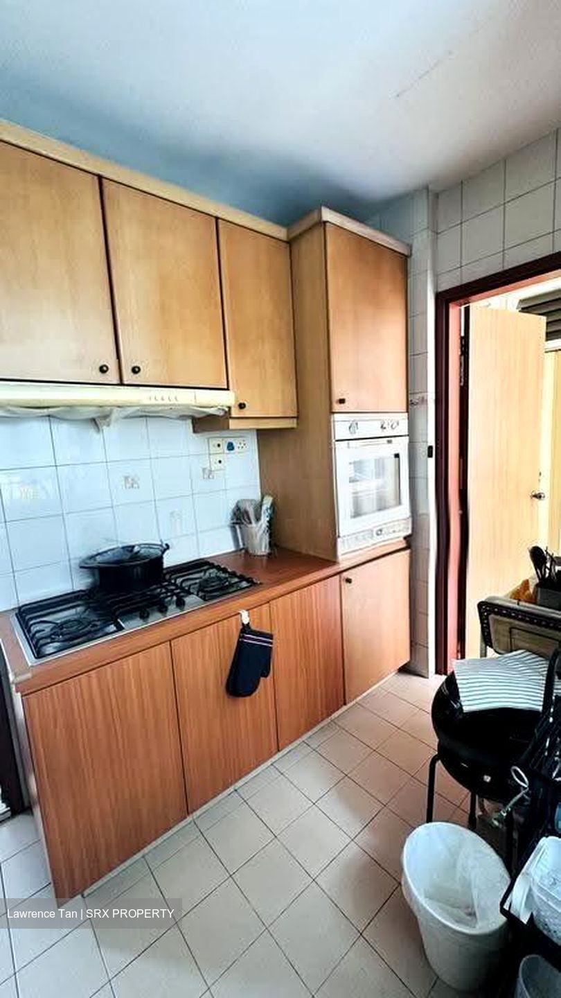 Hillview Heights (D23), Condominium #632735371